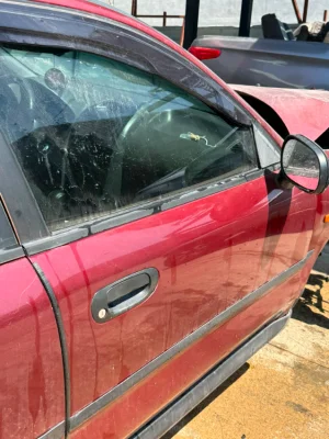 Mitsubishi Carisma 1999 Sağ Ön Kapı Boş 
