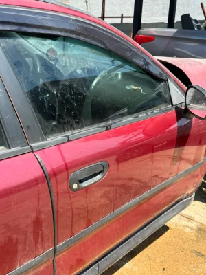 Mitsubishi Carisma 1999 Sağ Ön Kapı Dolu 