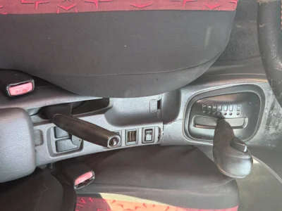 Mitsubishi Carisma 1999 Orta Konsol-Vites Konsolu 